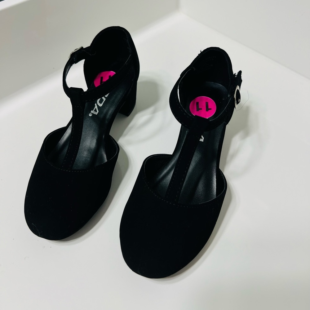 Soda Black Suede Shoes